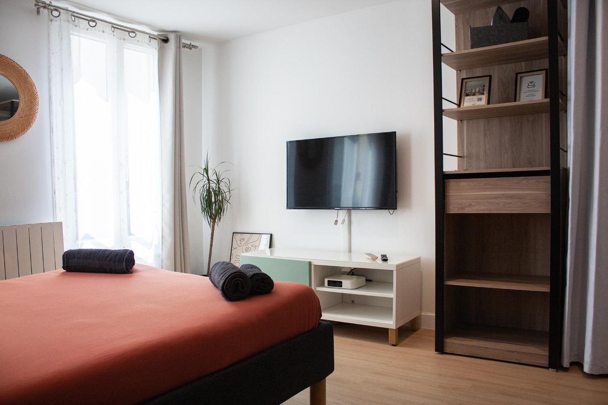 Studio Cosy En Plein Coeur Historique De Pontoise Apartment Exterior foto