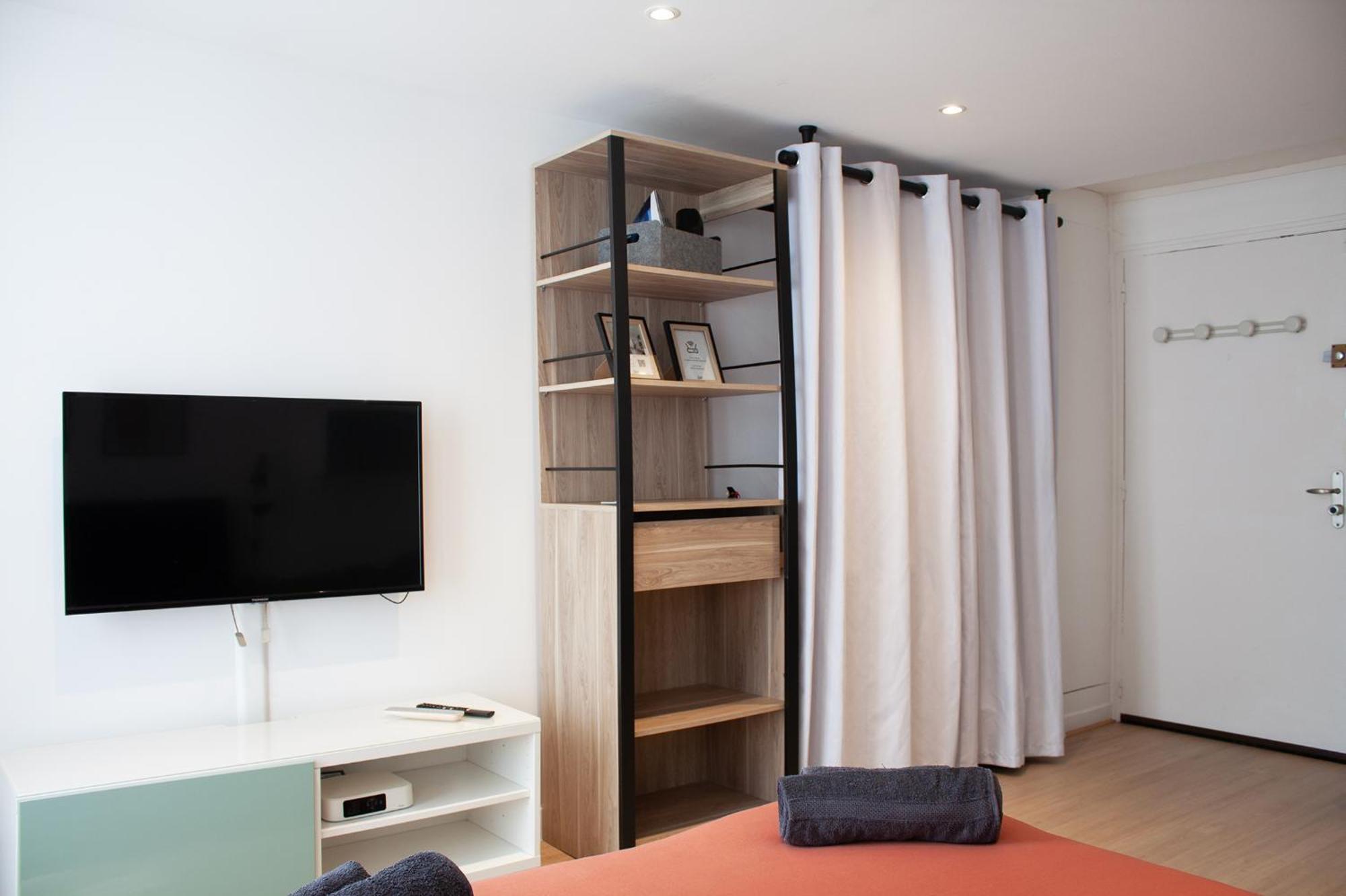 Studio Cosy En Plein Coeur Historique De Pontoise Apartment Exterior foto
